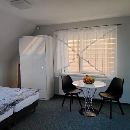 Wczasypustkowo 홈스테이 푸스트코보