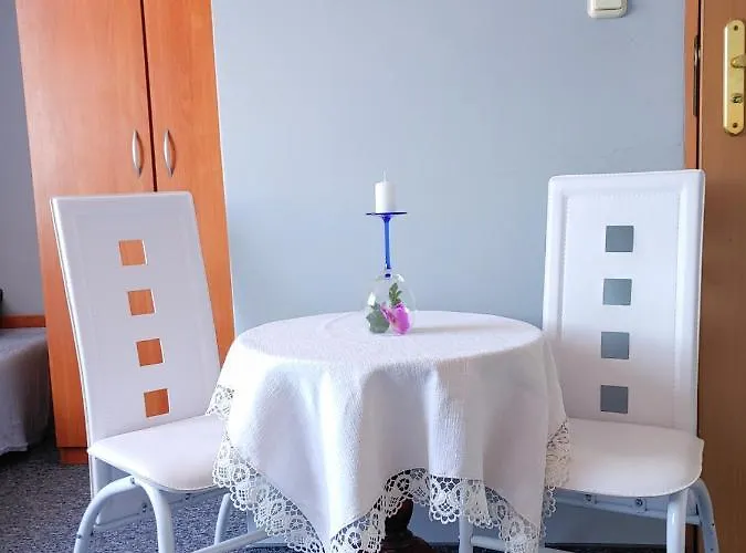 Wczasypustkowo 홈스테이 푸스트코보